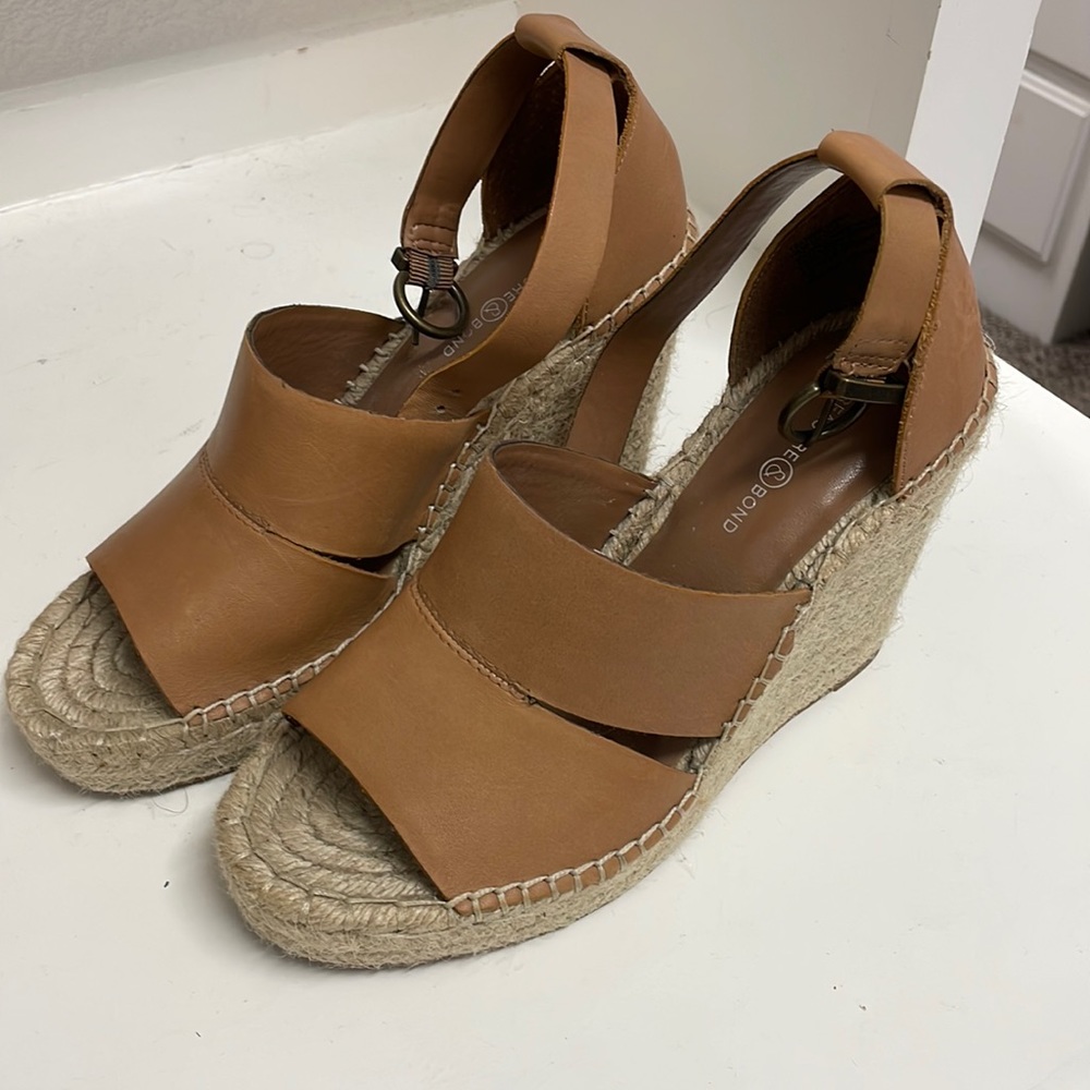Brown wedges!